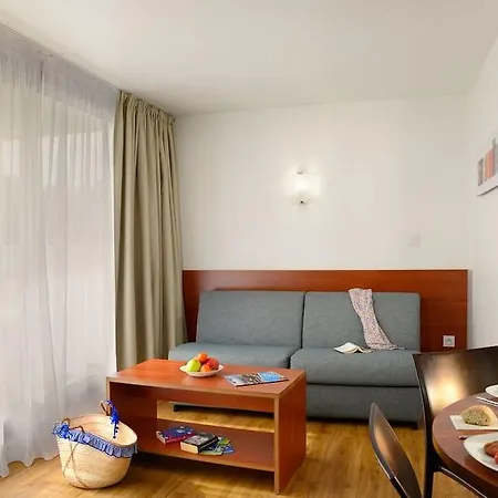 Resideal Aparthotel 4*