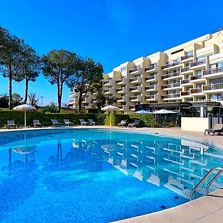 Residéal Apartahotel 4*